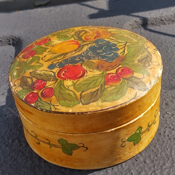 Alfred Knobler Paper Mache Trays - Picture 1 of 2